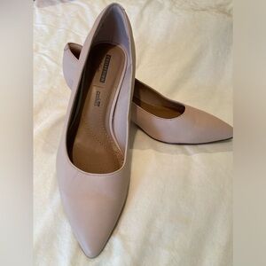 Clarks mid heel nude pump